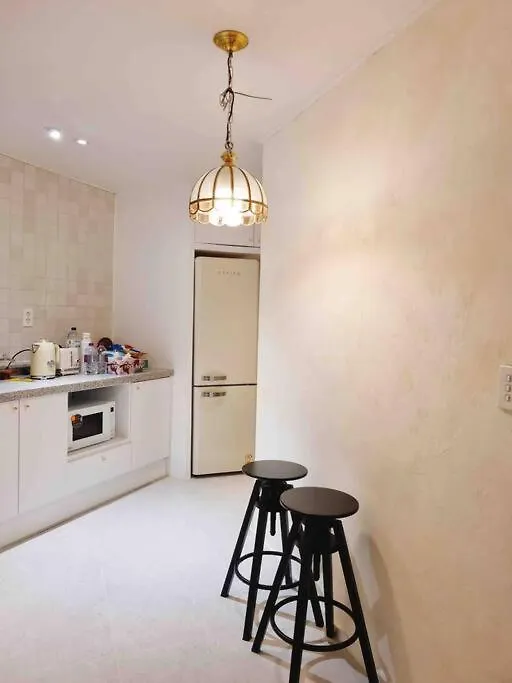 Sogang Arles Stay Near Hongdae Soul